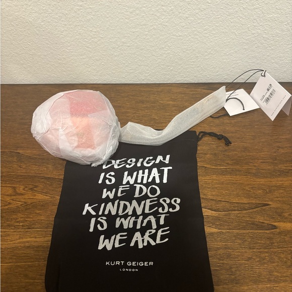 Kurt Geiger Red Strawberry Key Holder - Picture 5 of 10